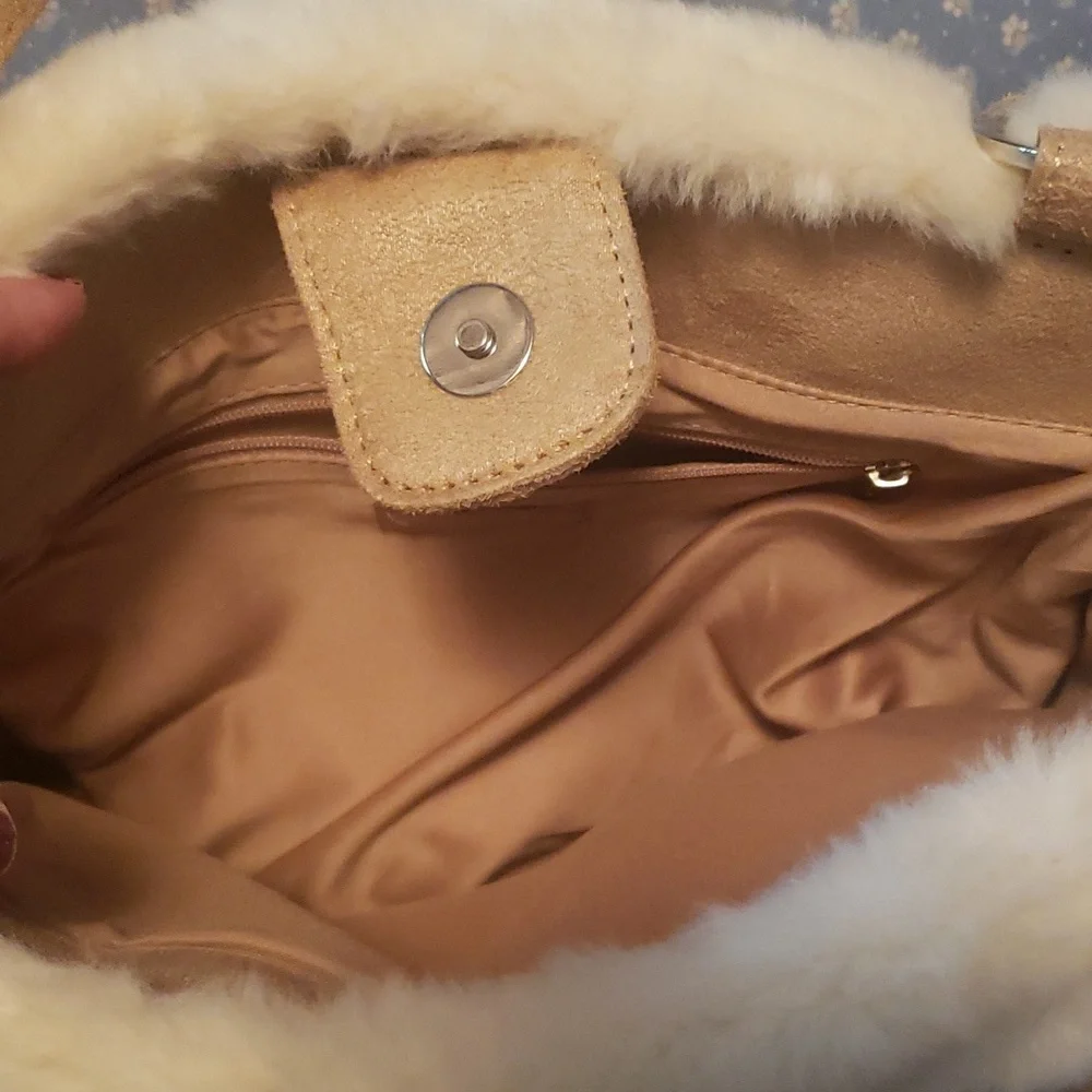 Purse - Picture 3 of 3